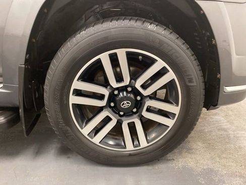 Used 2018 Toyota 4Runner Limited image 33