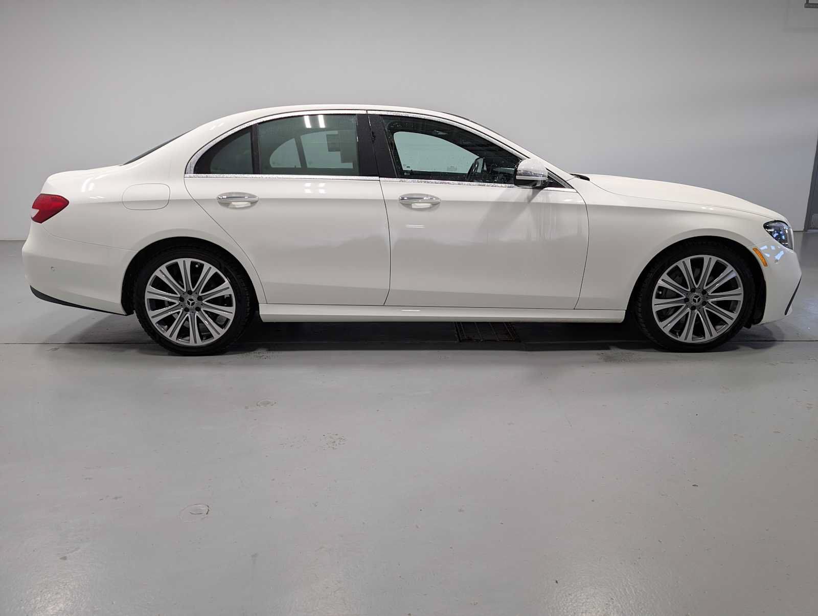 Certified 2023 Mercedes-Benz E 350 4MATIC Sedan image 7