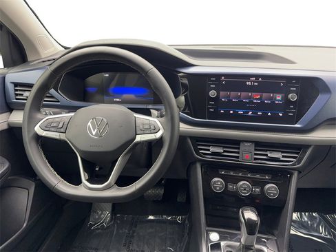 Used 2024 Volkswagen Taos SE image 54