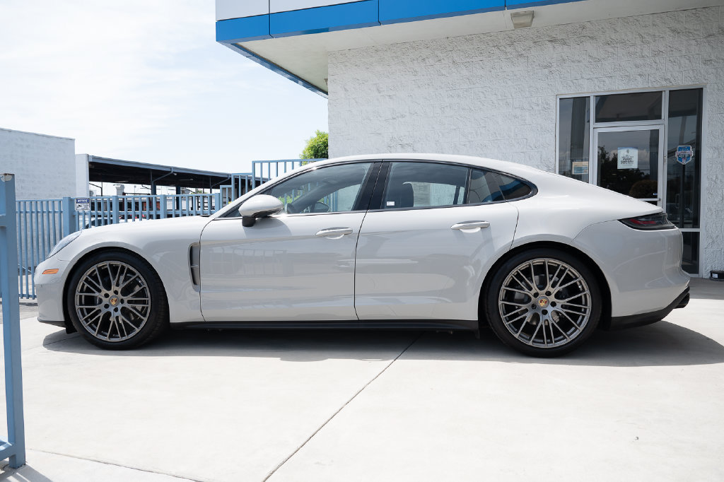 Used 2023 Porsche Panamera Platinum Edition RWD image 3
