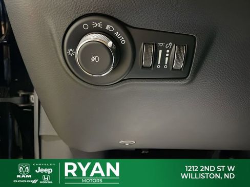 New 2026 Jeep Compass Latitude AWD/4WD image 40