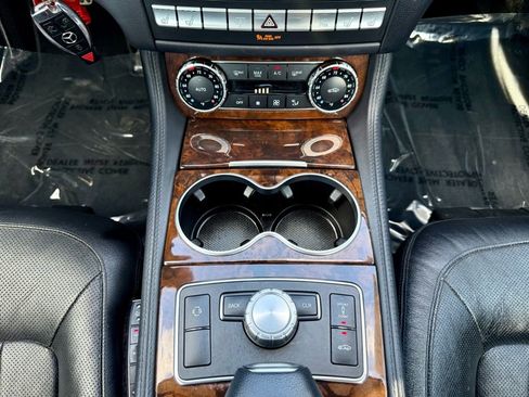 Used 2013 Mercedes-Benz CLS 550 4MATIC image 20