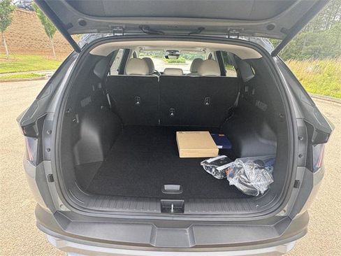 New 2025 Hyundai Tucson SEL image 18