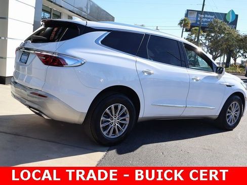 Certified 2023 Buick Enclave Essence image 9