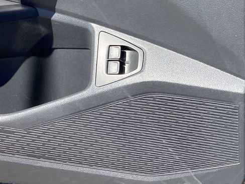 Used 2024 Volkswagen Jetta SE FWD image 19