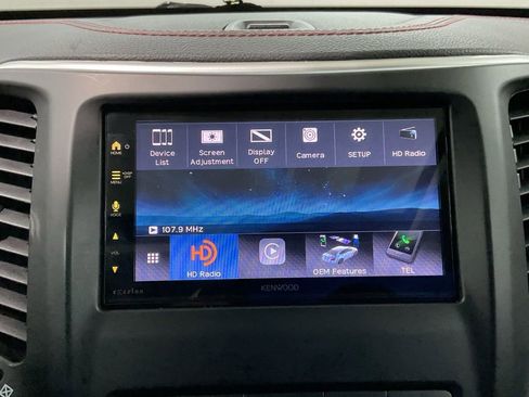 Used 2015 Jeep Cherokee Trailhawk w/ Comfort/Convenience Group image 13