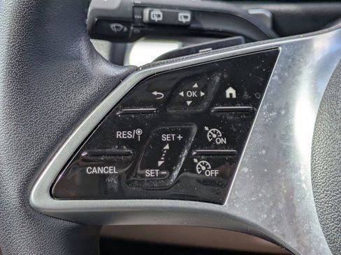 Used 2025 Mercedes-Benz GLB 250 4MATIC w/ Winter Package image 21