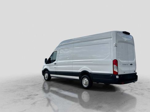 Used 2024 Ford Transit 250 148 High Roof Extended AWD image 4