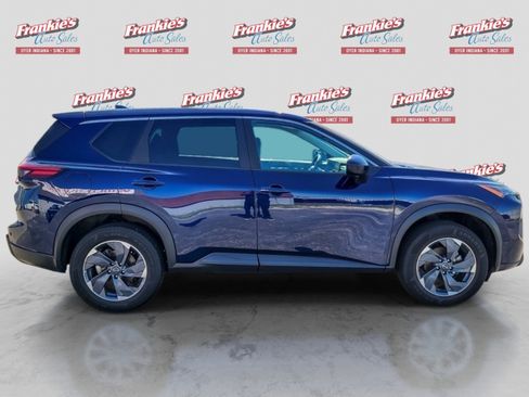 Used 2024 Nissan Rogue SV FWD image 6