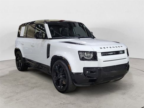 New 2025 Land Rover Defender 110 X-Dynamic SE image 7