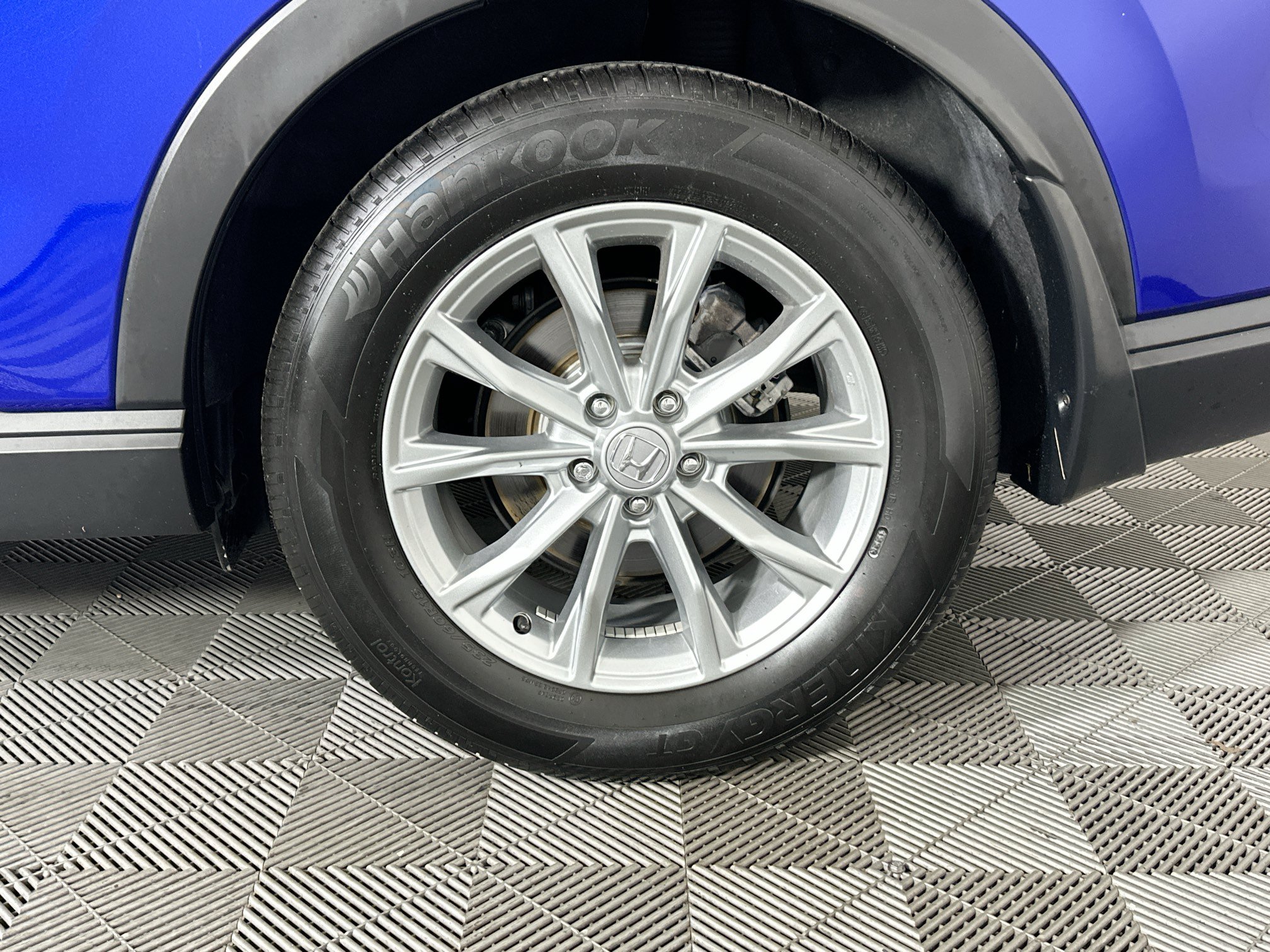 Used 2024 Honda CR-V EX image 11