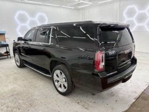 Used 2020 GMC Yukon XL SLT w/ HD Trailering Package image 3