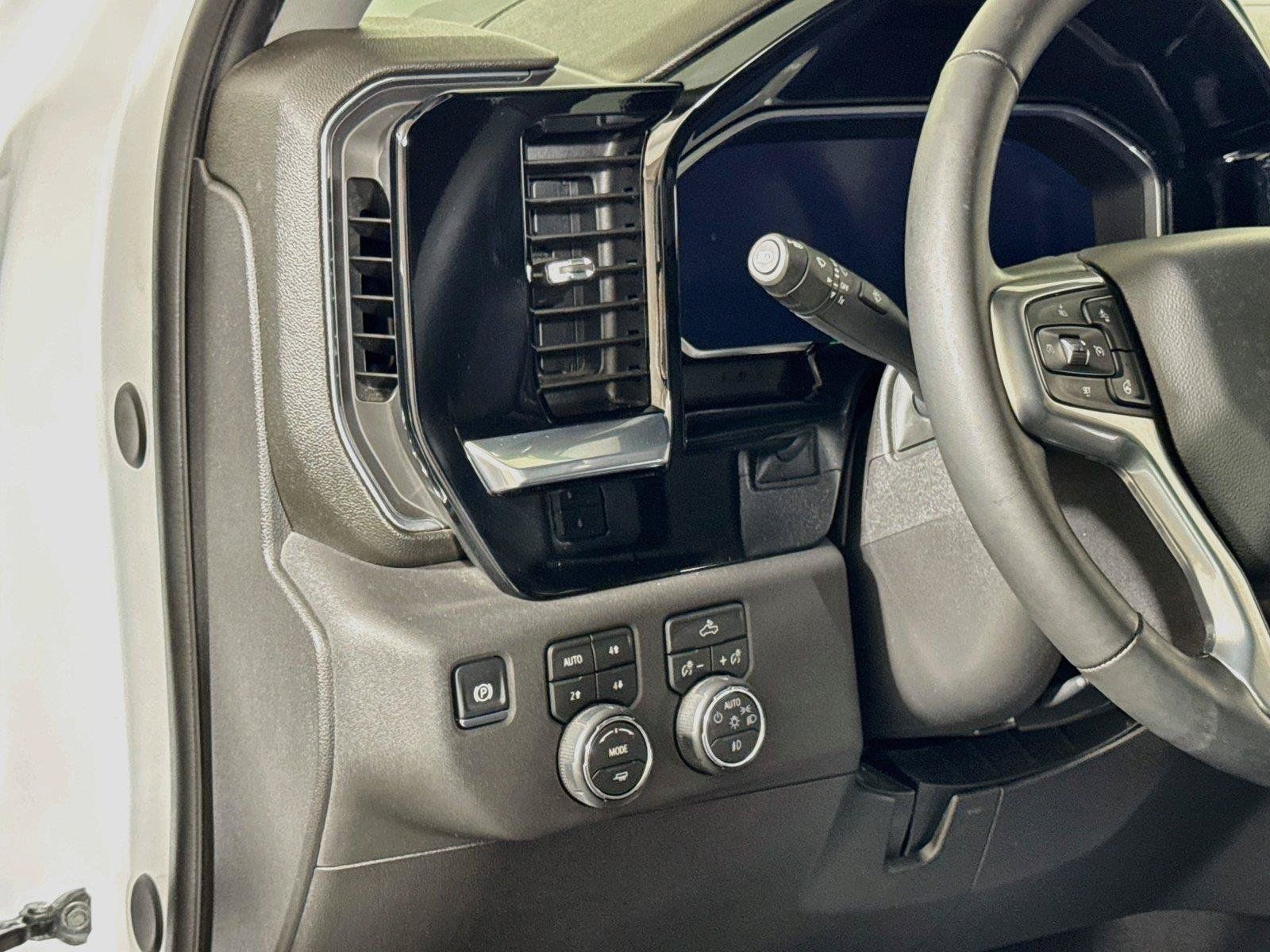 Certified 2026 Chevrolet Silverado 1500 LT Trail Boss AWD/4WD image 8