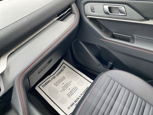 New 2026 Ford Explorer ST-Line w/ Premium Package image 15