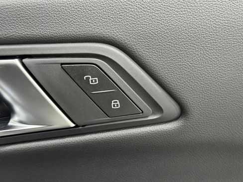 New 2026 BMW 330i xDrive Sedan w/ M Sport Package image 22