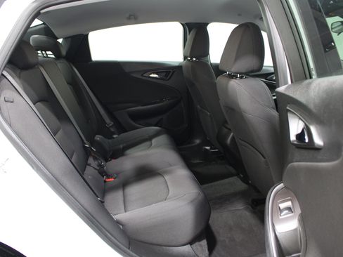 Used 2021 Chevrolet Malibu RS FWD image 23
