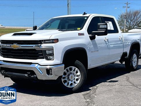 Used 2024 Chevrolet Silverado 2500 LT AWD/4WD image 1