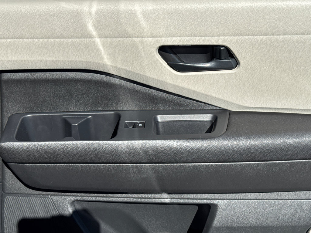 Certified 2025 Nissan Pathfinder SV AWD/4WD image 19