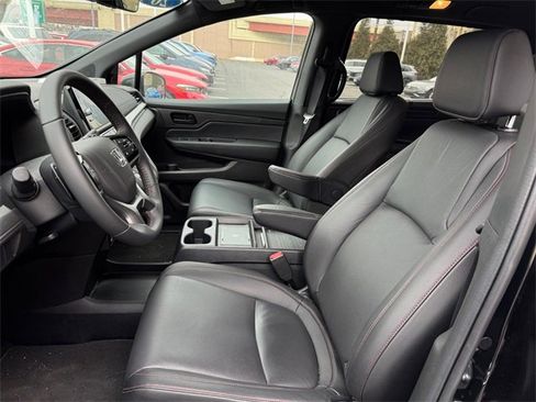 Certified 2026 Honda Odyssey Sport-L image 6