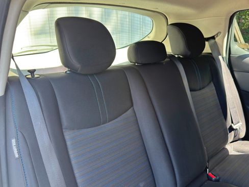 Used 2023 Nissan Leaf S FWD image 31