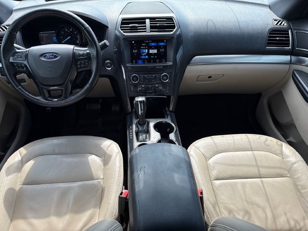 Used 2018 Ford Explorer XLT w/ Equipment Group 202A FWD image 11