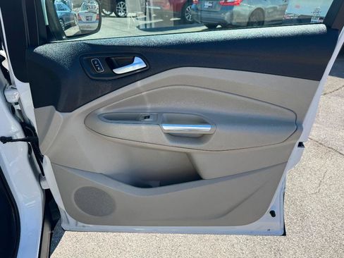 Used 2018 Ford Escape SE w/ SE Sync 3 Package FWD image 28