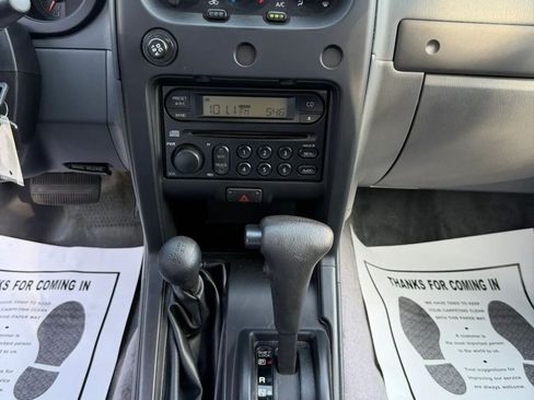 Used 2003 Nissan Frontier XE AWD/4WD image 13