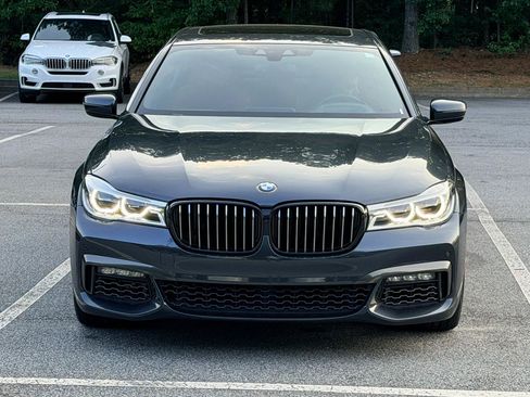 Used 2019 BMW 750i xDrive w/ M Sport Package AWD/4WD image 3