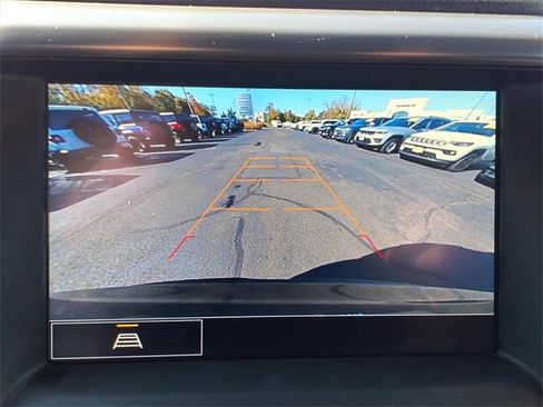 Used 2021 GMC Acadia AT4 image 30