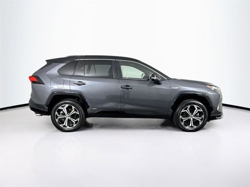 Used 2023 Toyota RAV4 XSE w/ Weather Package image 5