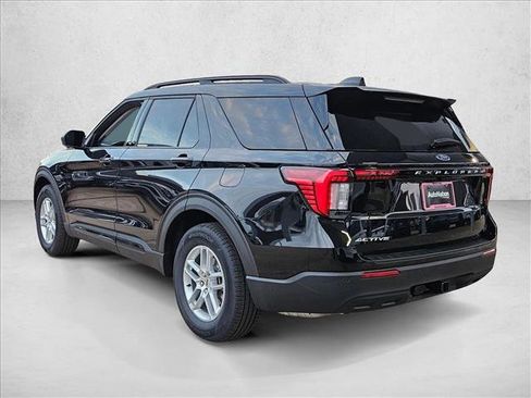 New 2026 Ford Explorer Active RWD image 9