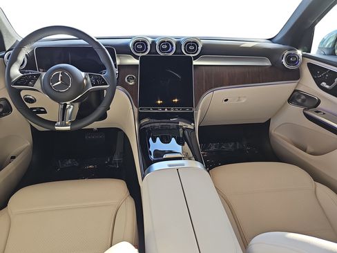 New 2026 Mercedes-Benz GLC 300 image 9