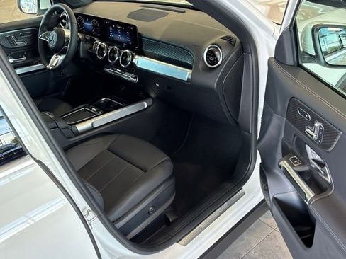 Used 2026 Mercedes-Benz GLB 250 4MATIC image 22