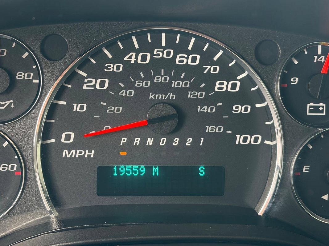 Used 2012 Chevrolet Express 1500 AWD image 13