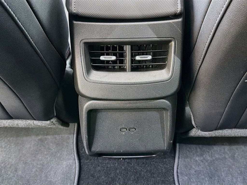 Used 2025 Chevrolet Equinox EV RS FWD image 41