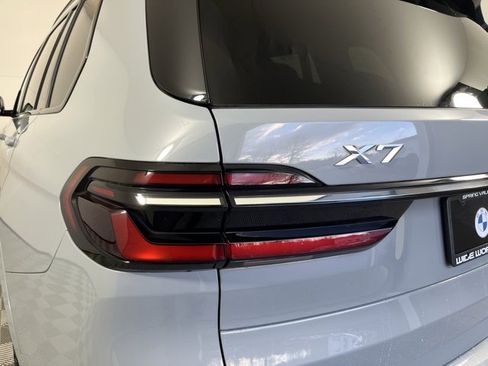 Used 2024 BMW X7 xDrive40i w/ M Sport Package image 25