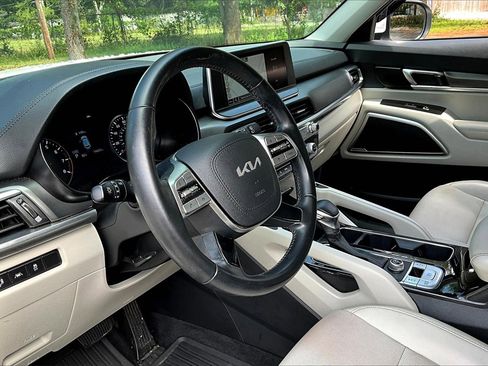 Used 2022 Kia Telluride S image 14