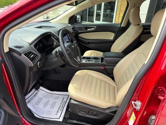 Used 2024 Ford Edge SEL w/ Convenience Package AWD/4WD image 13