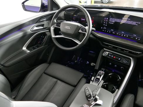 Certified 2025 Audi Q5 Premium w/ Premium Plus AWD/4WD image 23