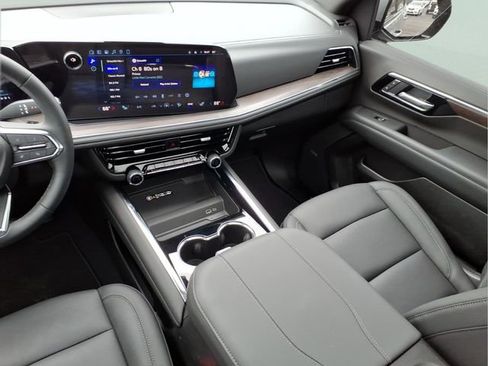 Used 2026 Chevrolet Tahoe Z71 w/ Comfort Package image 20