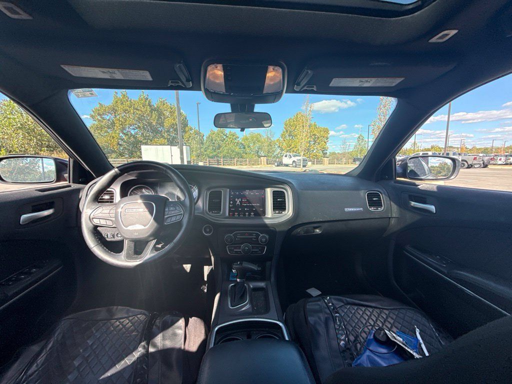 Used 2023 Dodge Charger SXT RWD image 16