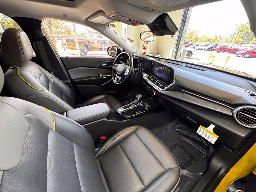 Used 2025 Chevrolet Trax ACTIV w/ Sunroof Package FWD image 42