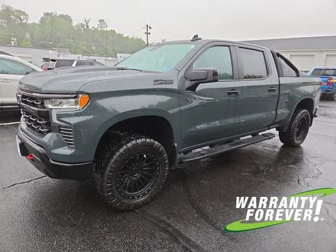 Used 2025 Chevrolet Silverado 1500 LT Trail Boss w/ Convenience Package II AWD/4WD image 3