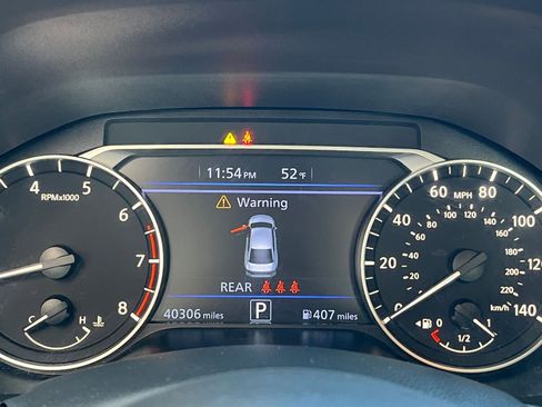 Used 2025 Nissan Altima 2.5 SV image 40