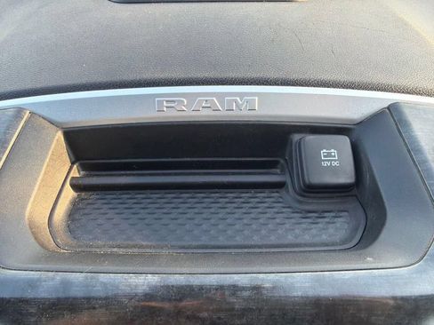 Used 2022 RAM 2500 Big Horn w/ Level 1 Equipment Group AWD/4WD image 41