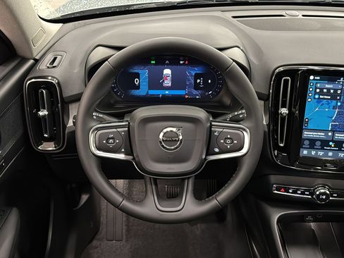 New 2026 Volvo XC40 B5 Plus w/ Protection Package Premier AWD/4WD image 12