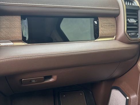 Used 2025 RAM 3500 Longhorn image 11