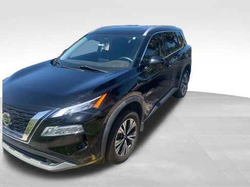 Certified 2021 Nissan Rogue SV w/ Premium Package FWD image 14
