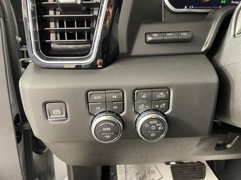 New 2026 GMC Sierra 2500 Denali w/ Denali Reserve Package AWD/4WD image 11