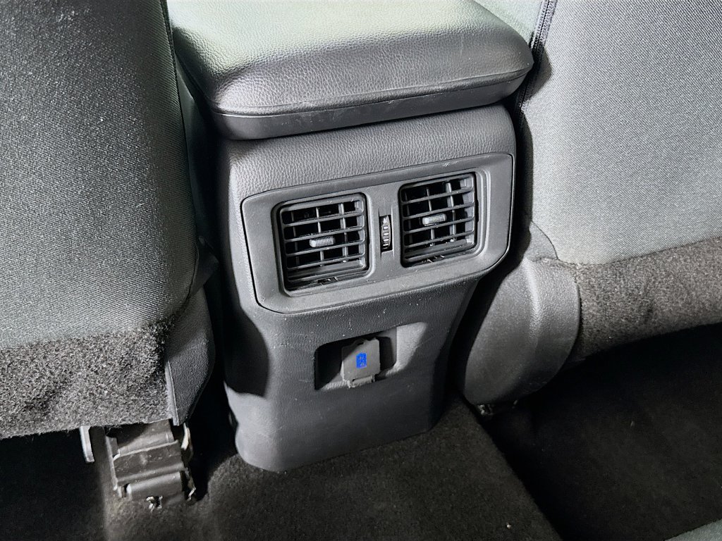 Used 2023 Toyota RAV4 LE AWD/4WD image 25